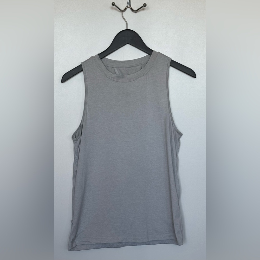 Fabletics - Dry-Flex Twisted Open Back Tank - Women's Medium